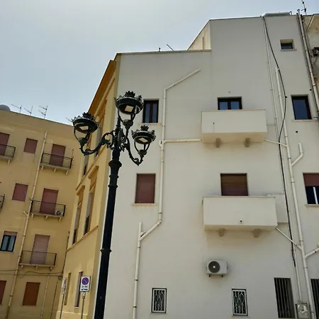 Sale E Luce דירה *