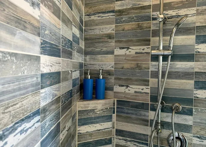 Sale E Luce דירה טראפאני